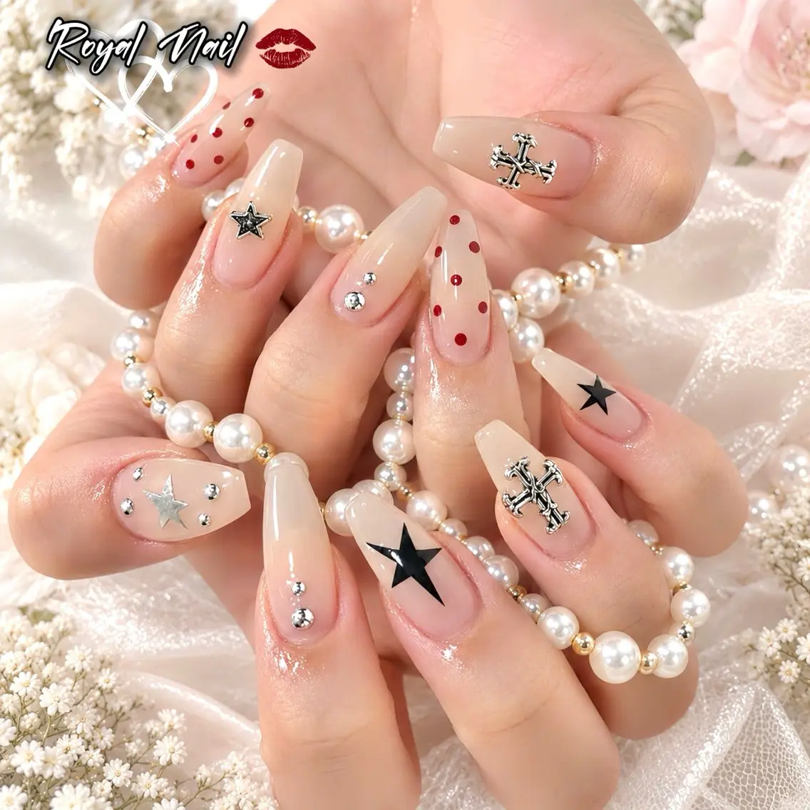 ネイル 韓国ネイル マグネットネイル 持ち込み ハンドネイル RINA Nail_Royalのネイルデザイン