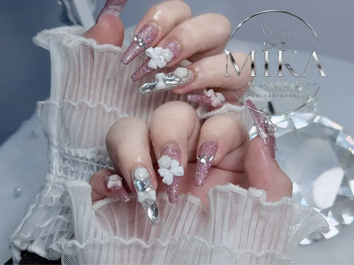 ネイル アートネイル チークネイル ドット フットネイル フレンチネイル ハンドネイル フットネイル 🌱Rina🎀 Mikaのネイルデザイン