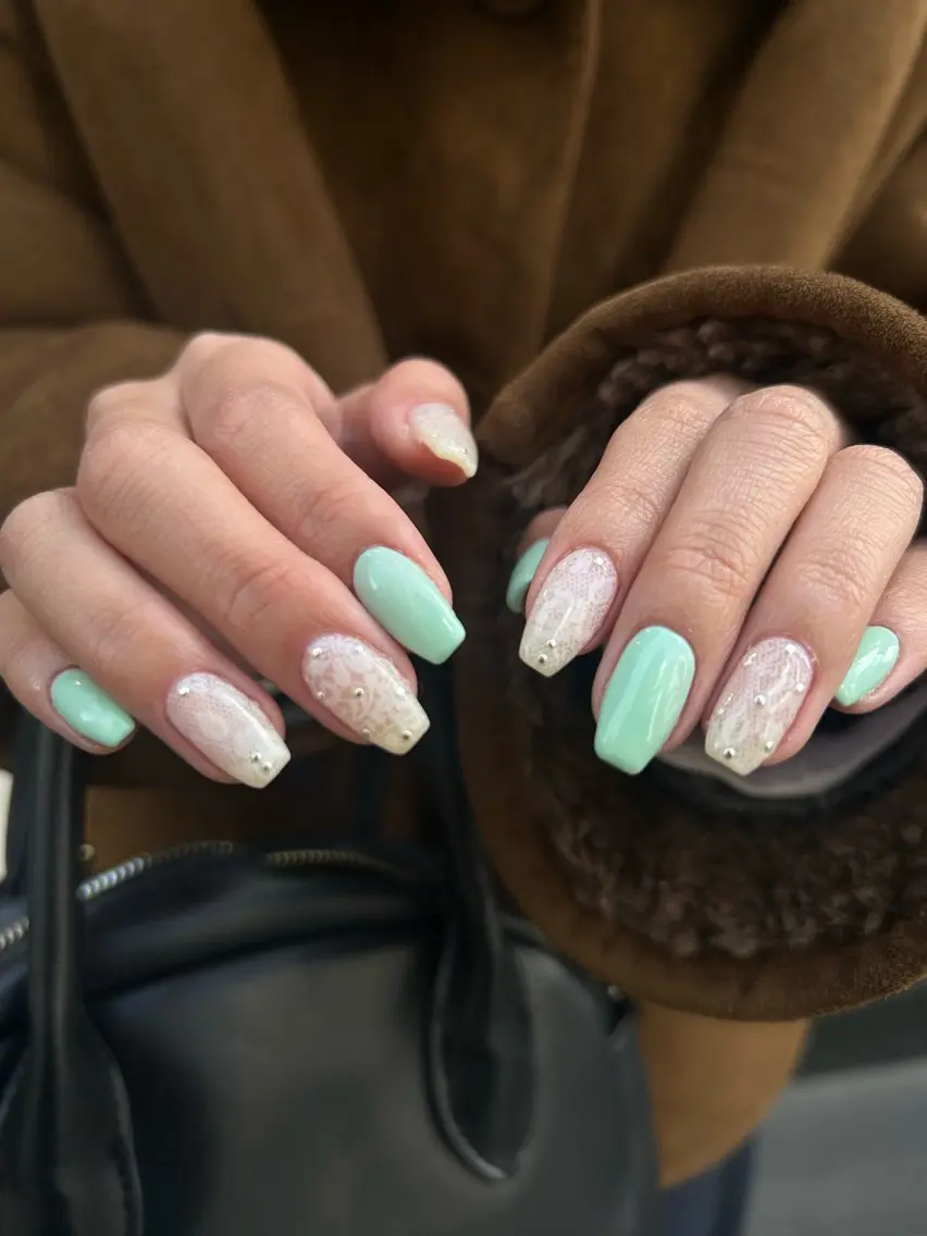 ネイル 韓国ネイル レース ニュアンスネイル 春ネイル sakae yurinaのネイルデザイン