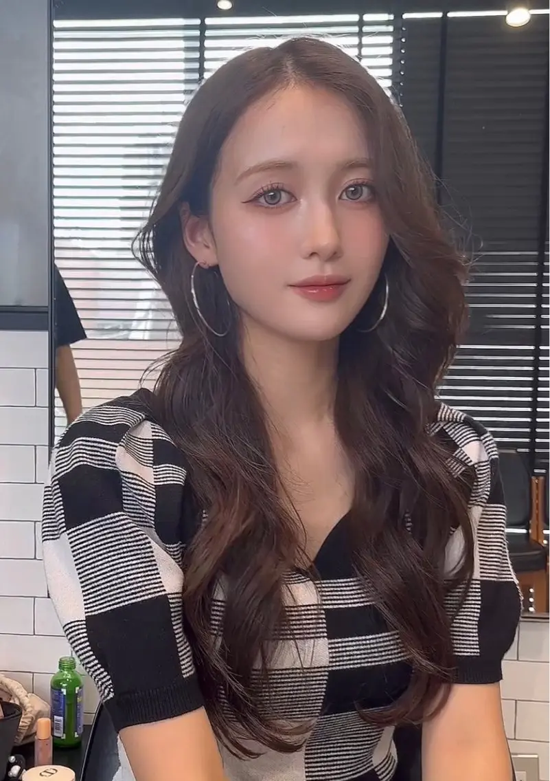 ロング カラー カット ヘアカラー トリートメント 🌫️大人韓国ヘア 🌫️naoyaのヘアスタイル
