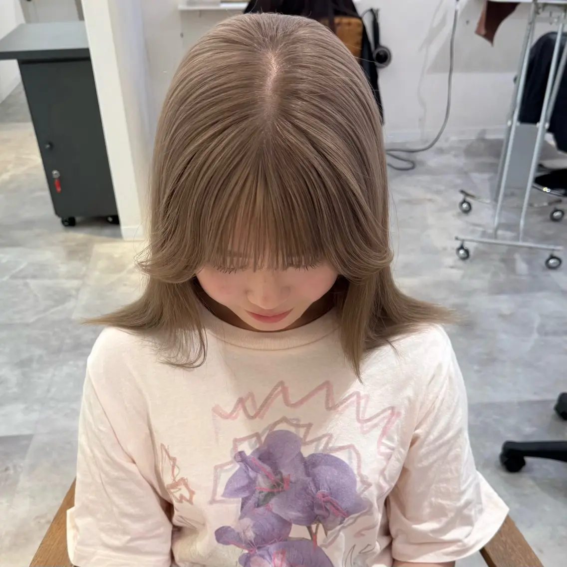 ロング カラー ベージュカラー ブリーチ ヘーゼル ヘアカラー トリートメント ruki/梅田【ラベ ンダー・グレージュ】のヘアスタイル
