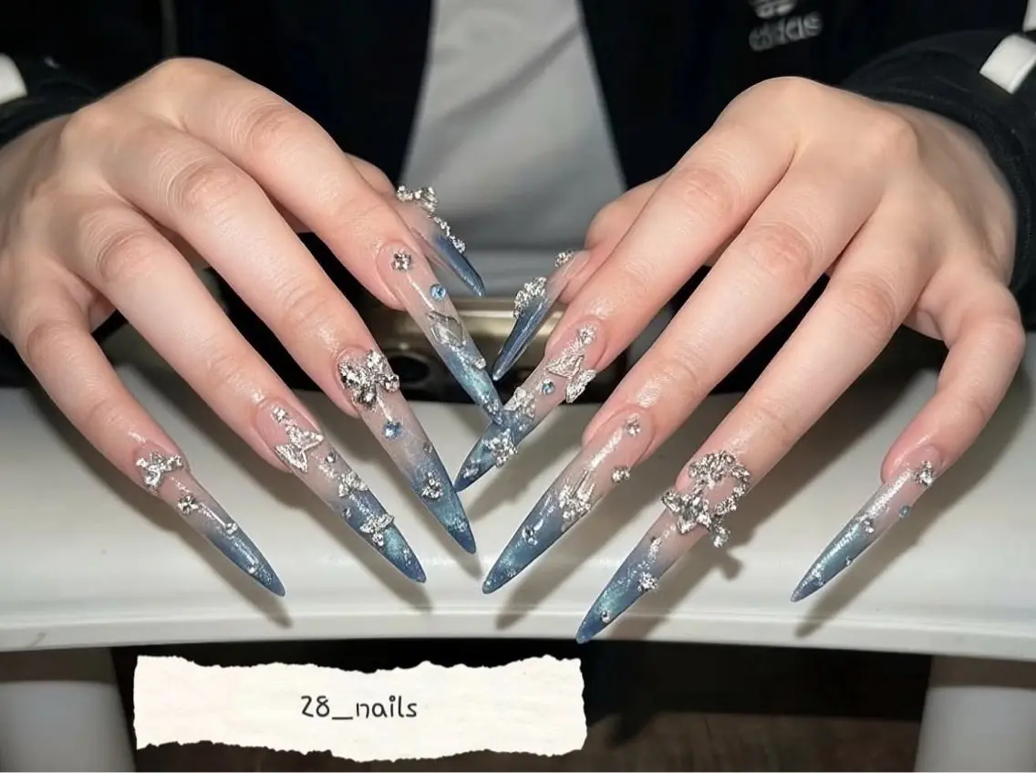 ロング ロング ハンドネイル 28nails .thaoのネイルデザイン