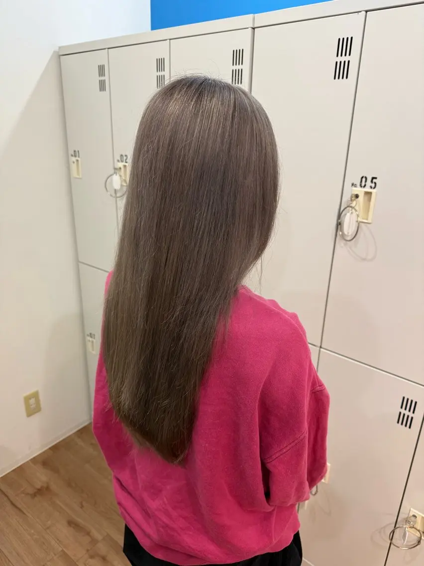 ロング ヘアカラー fenice natsumiのヘアスタイル