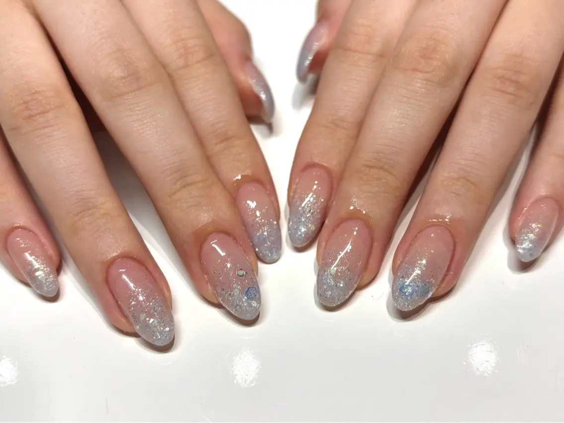 ネイル ラメ(グリッター) ラメグラデーション Nailsalon Puttiのネイルデザイン