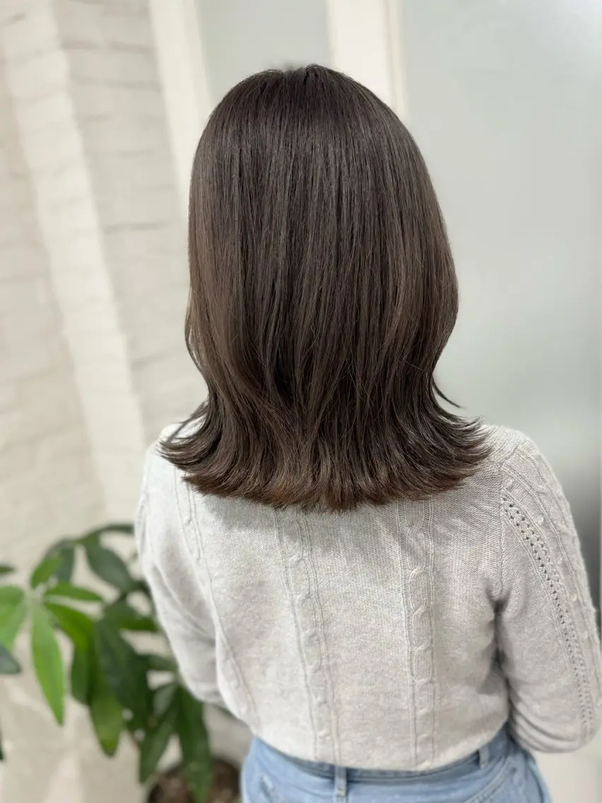 ミディアム カット ヘアカラー トリートメント 米津 優花のヘアスタイル