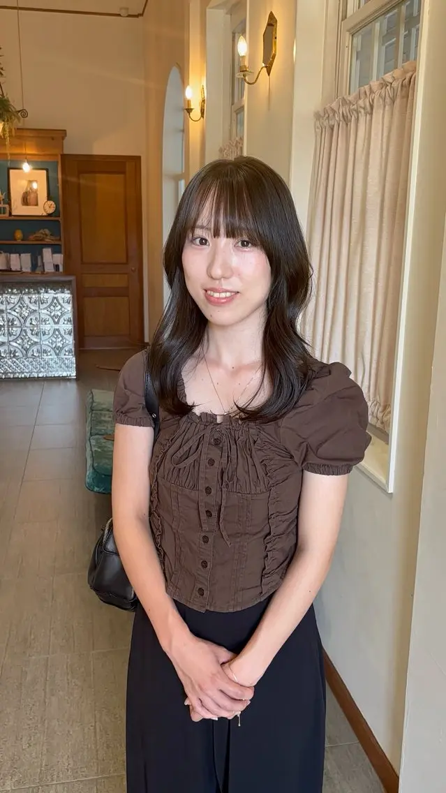 セミロング カラー ヘアカラー トリートメント 兼子莉彩 ／暗髪🤎／暖色🍒のヘアスタイル