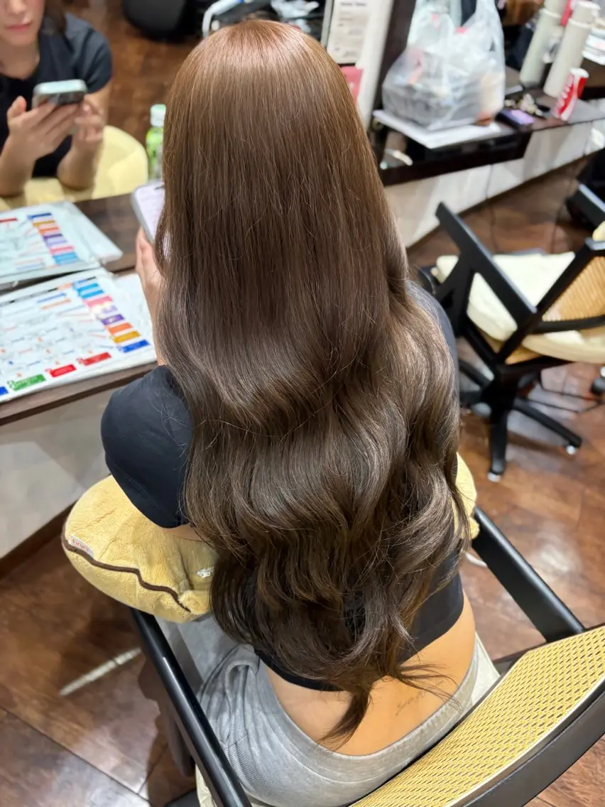 ロング 藤田 陽菜乃のヘアスタイル