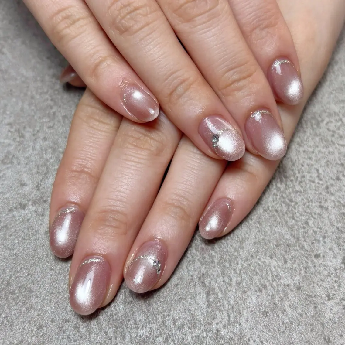 ネイル ハンドネイル nailroom DIASOMNIAのネイルデザイン