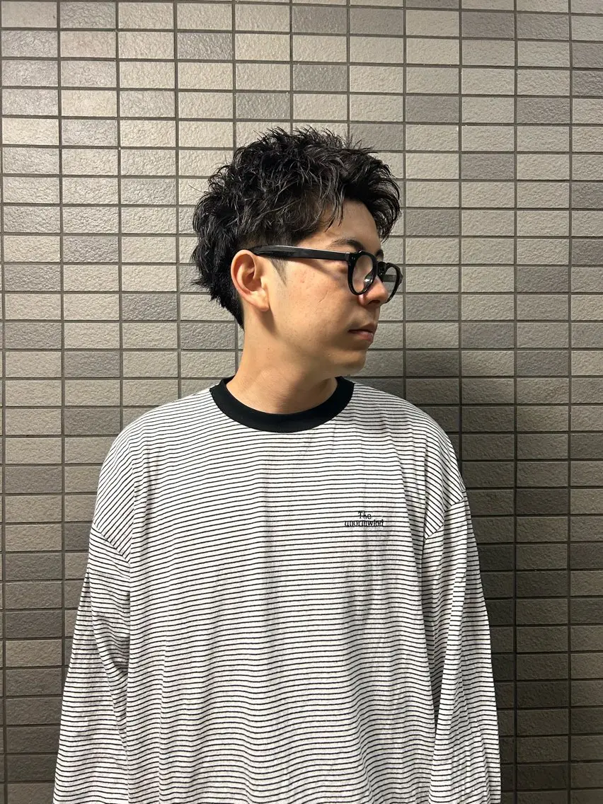 ショート パーマ メンズ メンズブリーチ メンズハイライト メンズインナーカラー メンズパーマ プードルパーマ カット パーマ トリートメント 💈メンズ短髪特化 ✂︎伊藤大輝💈のヘアスタイル