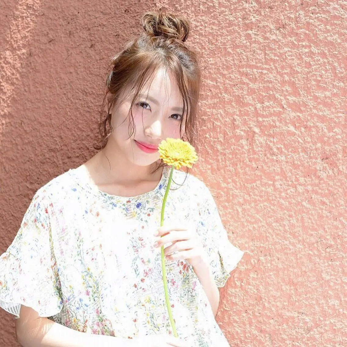 ミディアム カラー パーマ ヘアアレンジ お団子ヘア 髪質改善、エクステ 山口卓哉のヘアスタイル