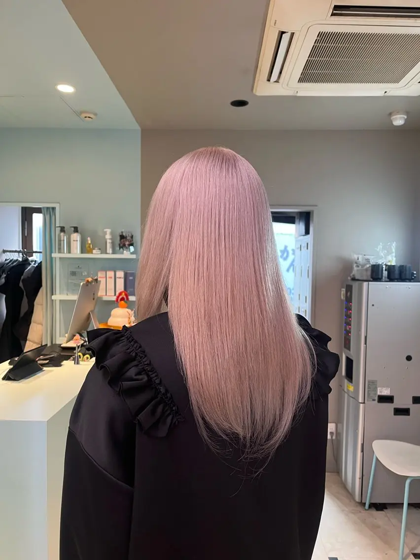 セミロング カラー ヘアカラー トリートメント ブリーチカラー 🩵MIZUKIのヘアスタイル