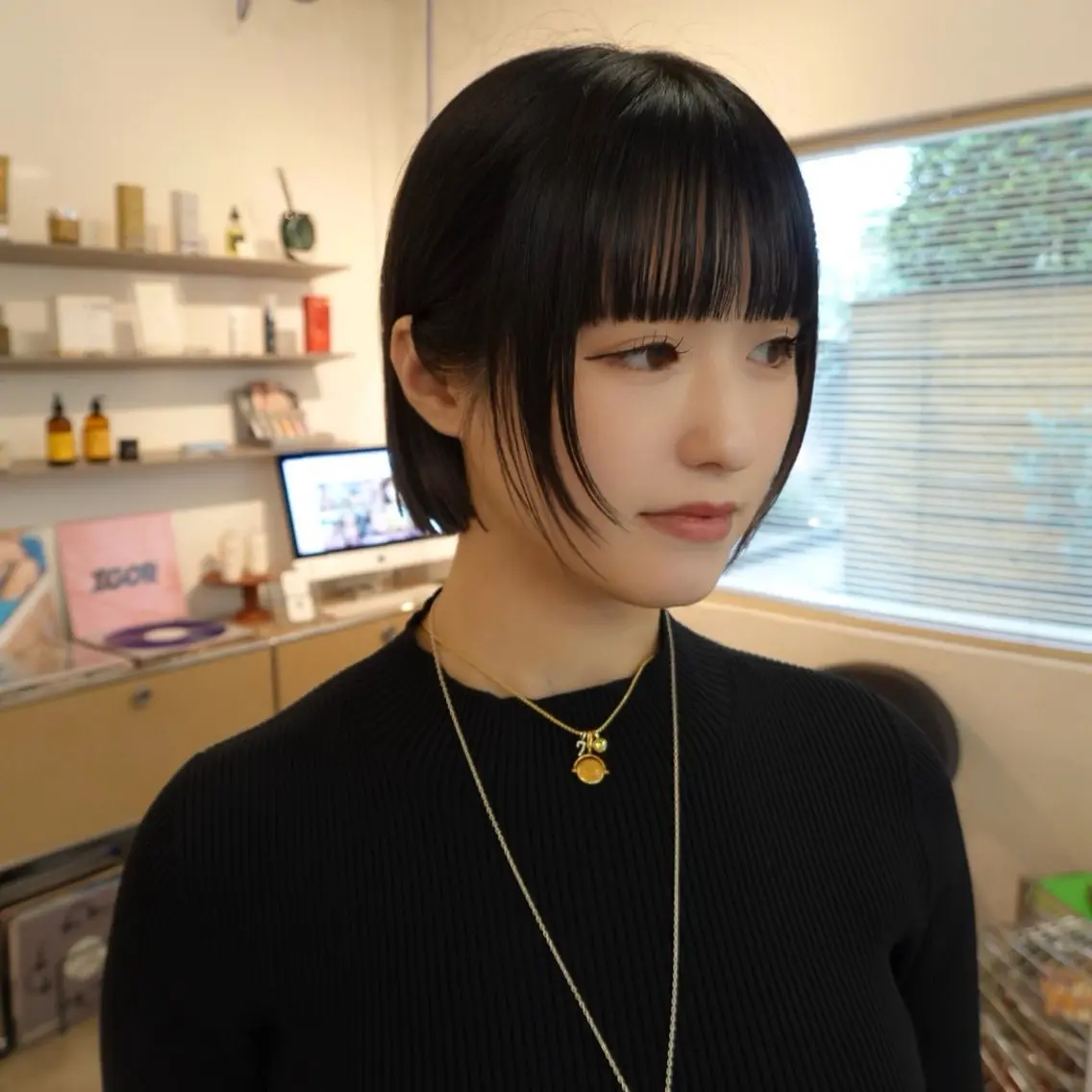 ショート ボブレイヤー ボブ 顔まわりレイヤー 顔周りカット レイヤーカット カット YUNA /レイヤーカットのヘアスタイル