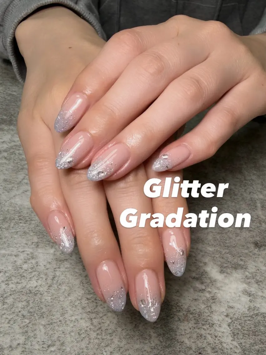 ネイル グラデーション ラメ(グリッター) ラメグラデーション ハンドネイル RISA joie nailのネイルデザイン