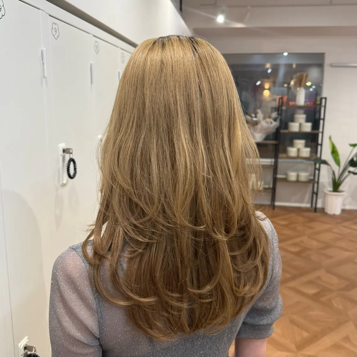 ロング カラー ヘアアレンジ キヨミ 韓国レイヤーカットのヘアスタイル