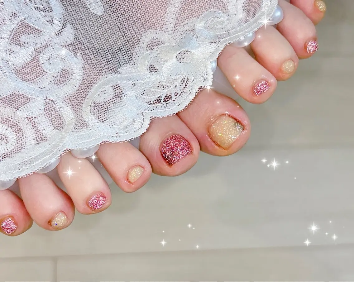 ネイル フットネイル キラキラネイル フットネイル FLARE NAIL フレアネイルのネイルデザイン