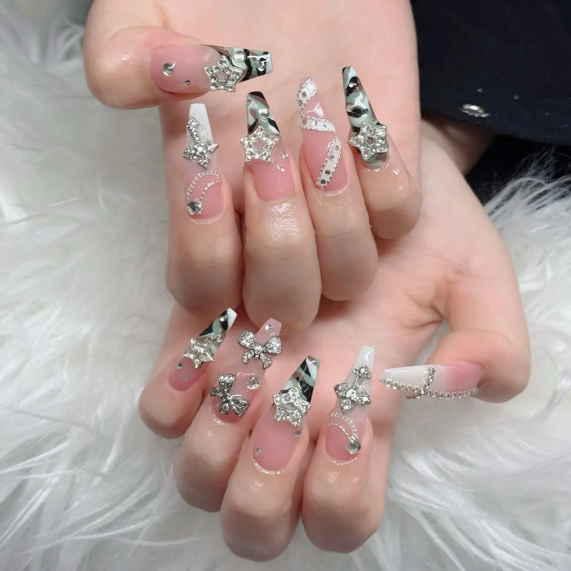 ネイル べっ甲ネイル チークネイル フラッシュネイル フラワーネイル フットネイル ハンドネイル Hani Nail Salonのネイルデザイン