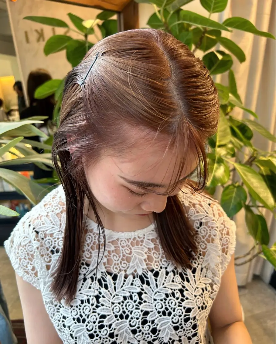 セミロング カラー 薄暮 マツイ　レンのヘアスタイル