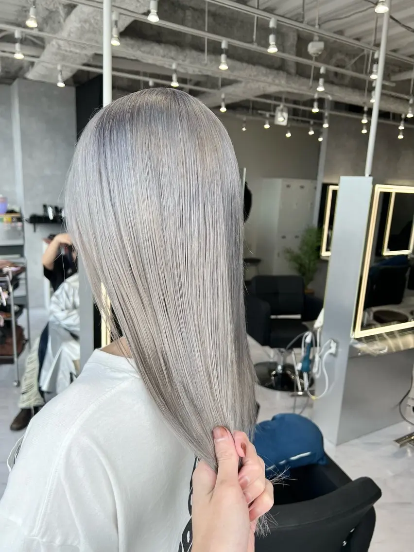 カラー SALOWIN栄 高須大貴のヘアスタイル