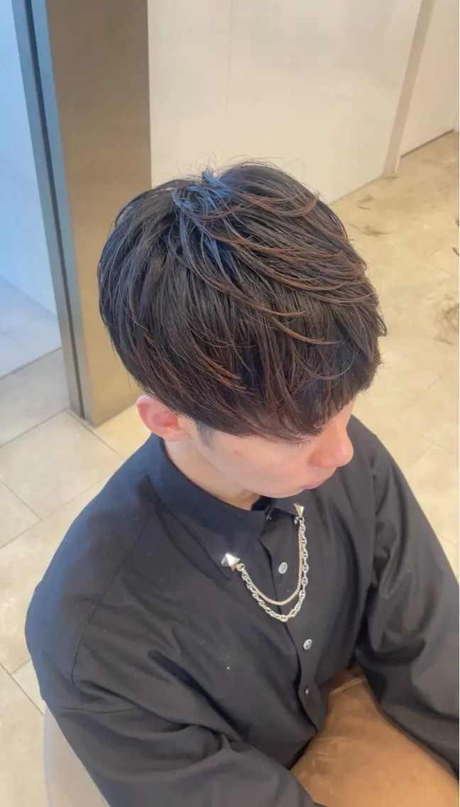 メンズ シャドウパーマ／骨格 矯正カット　トモキのヘアスタイル