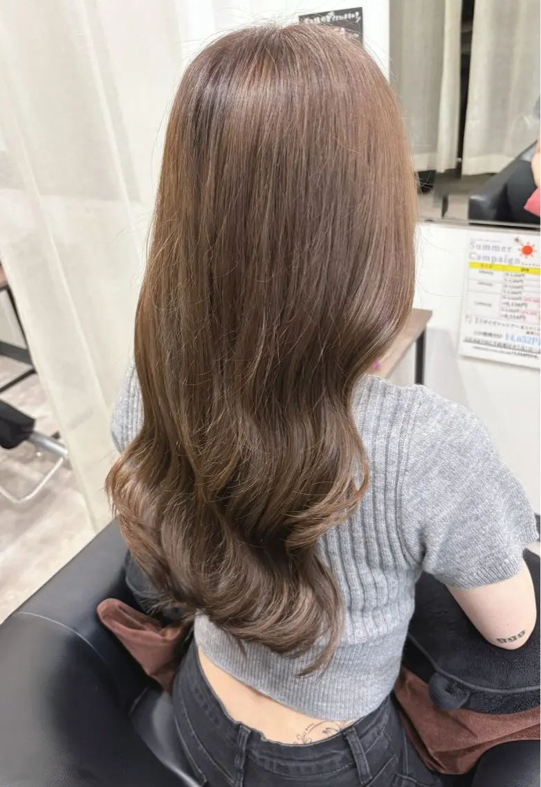 ロング 神田 愛奈のヘアスタイル