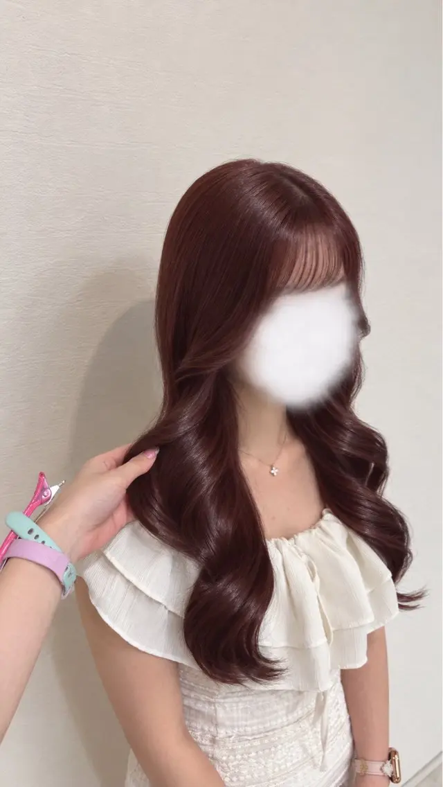ロング カラー ヘアカラー トリートメント 茂木 陽菜のヘアスタイル