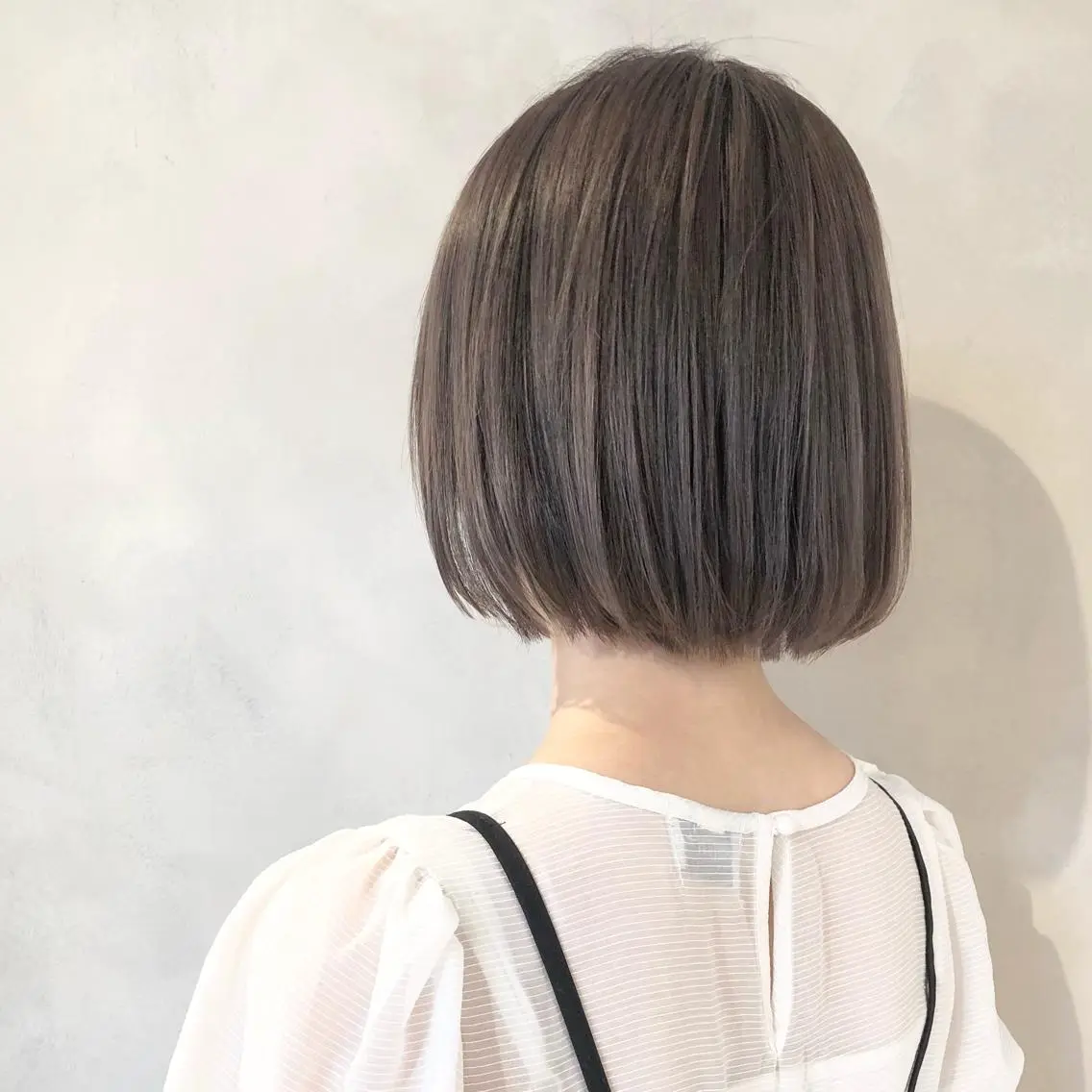 ショート カット ヘアカラー 縮毛矯正 トリートメント 髪質改善⌇透明感 カラー⌇川上葵のヘアスタイル