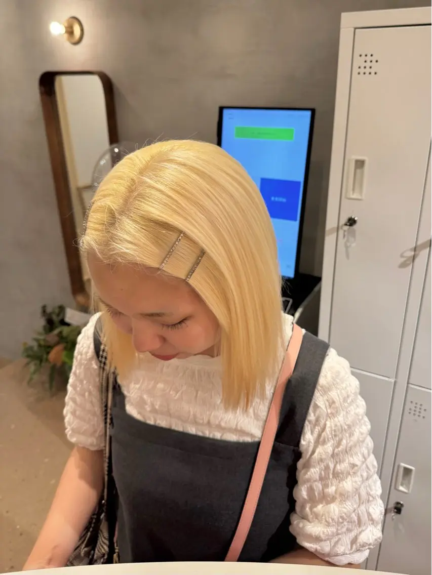ショート カラー 抜きっぱなしブロンド ブロンド 🫧髪質改善カラー 暖色カラー/桜🌸のヘアスタイル