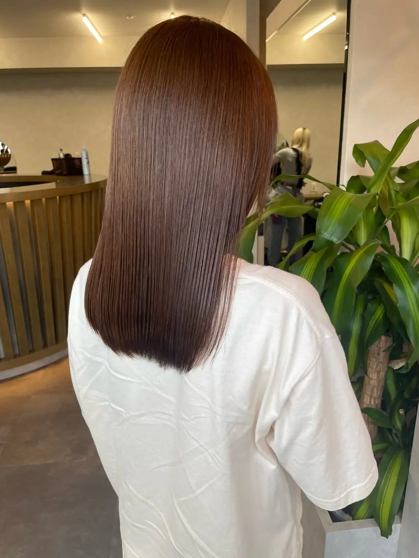 セミロング カット 縮毛矯正 【髪質改善】 【酸性ストレート】のヘアスタイル