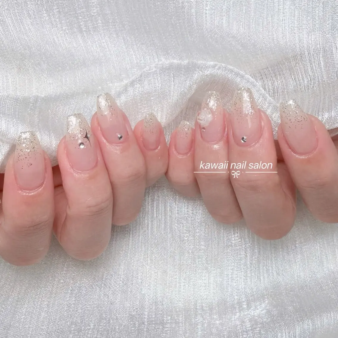 ネイル アニマル柄 長さ出し フレンチネイル グラデーション キラキラネイル Kawaii Nail Salonのネイルデザイン
