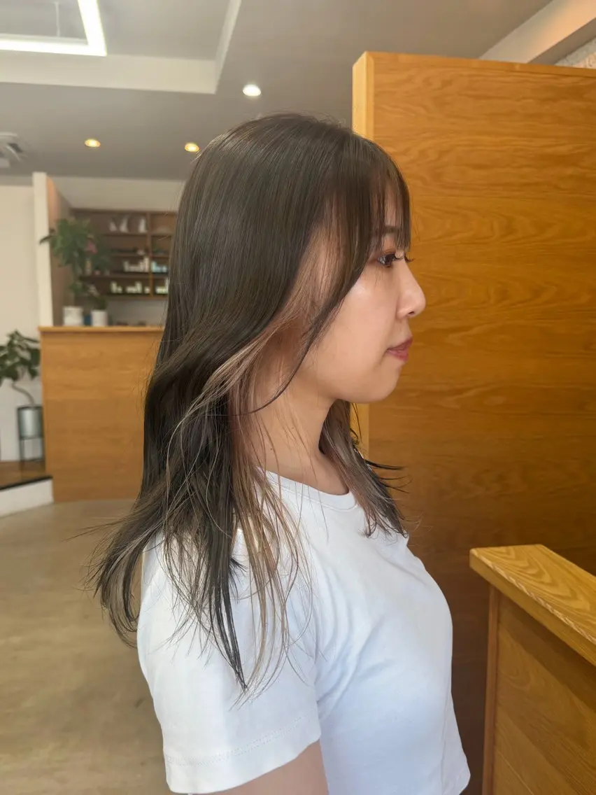 ロング カット ヘアカラー トリートメント SEE-SAW． MANAKAのヘアスタイル