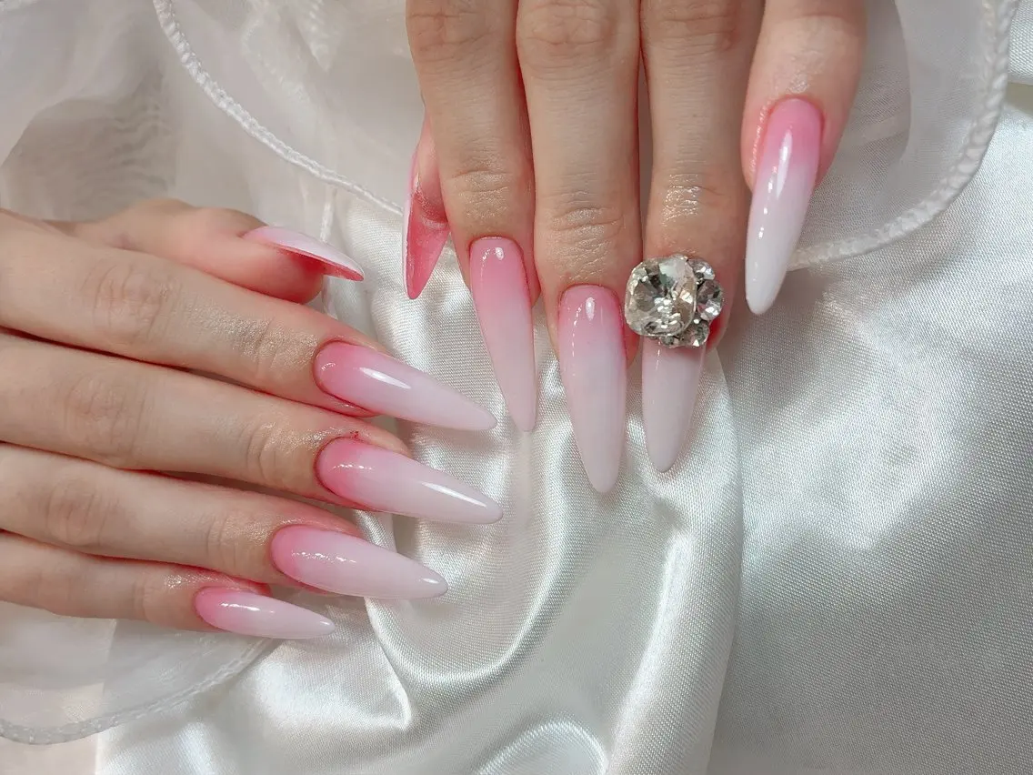 ネイル ハンドネイル salon de Tiaraのネイルデザイン