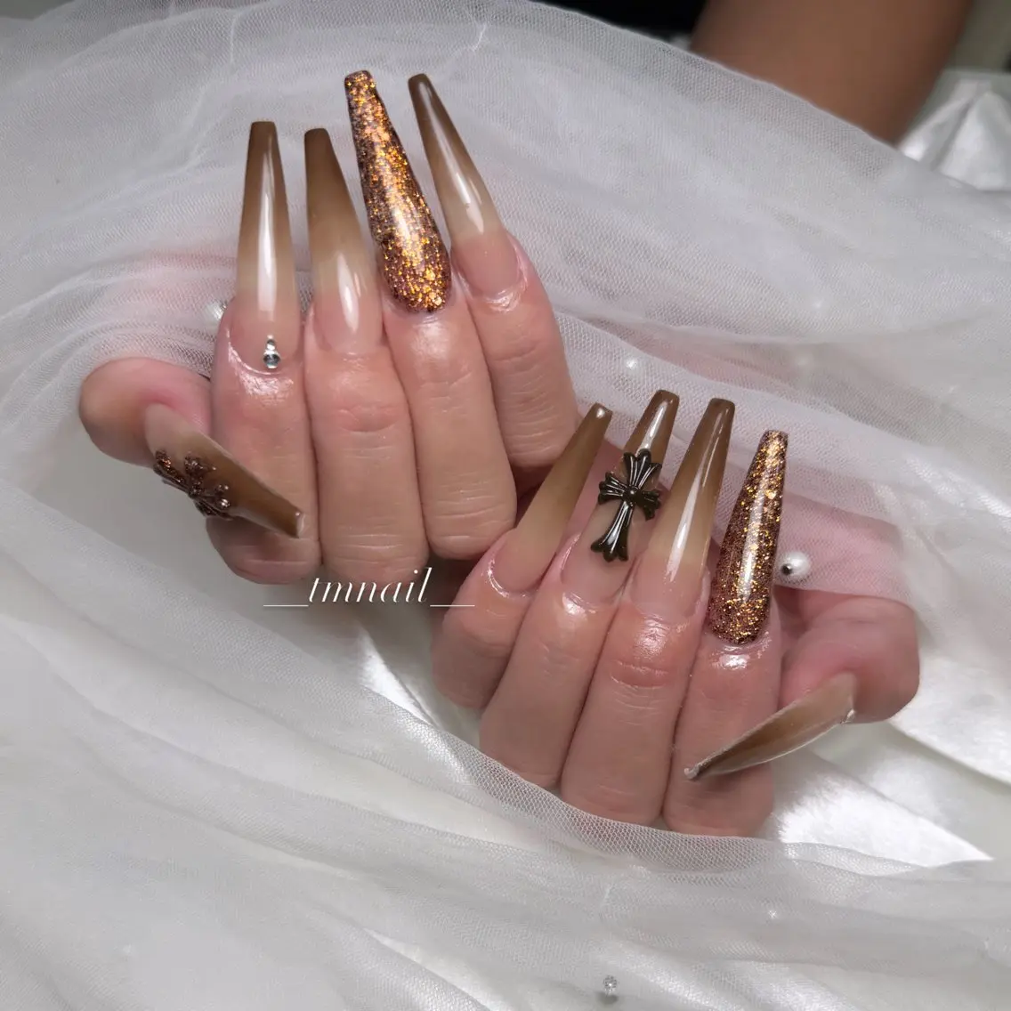 ロング 韓国風ヘア ハンドネイル 💅Tmnail Misoraのネイルデザイン