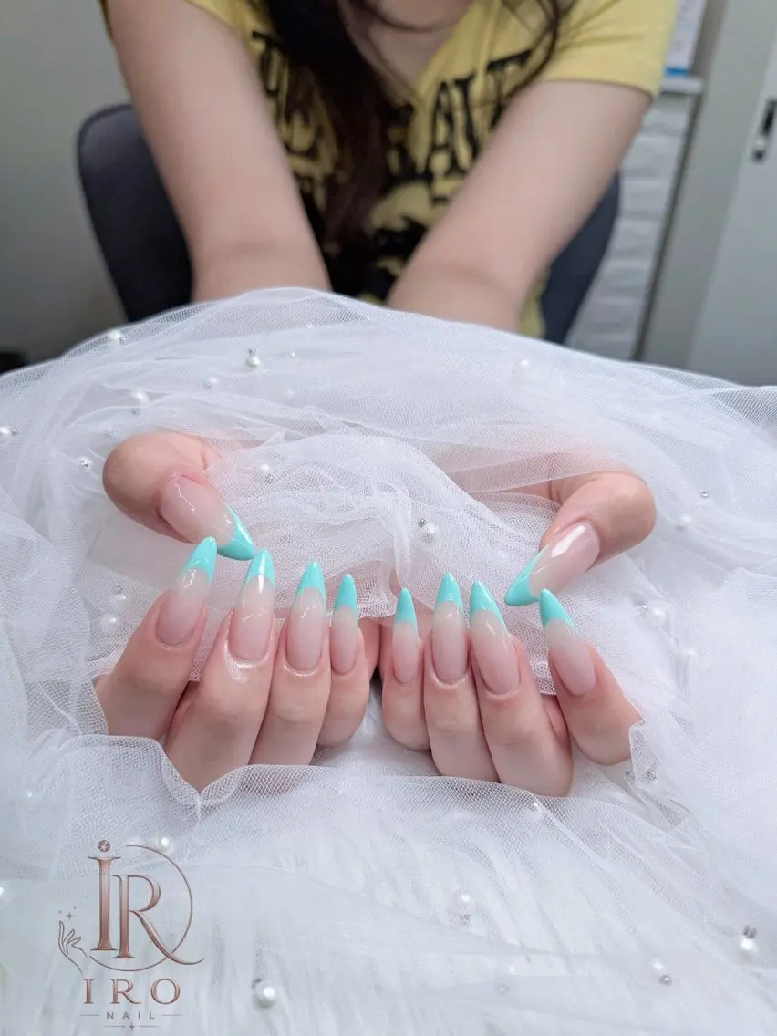 ネイル ハンドネイル IRO Nail Studioのネイルデザイン