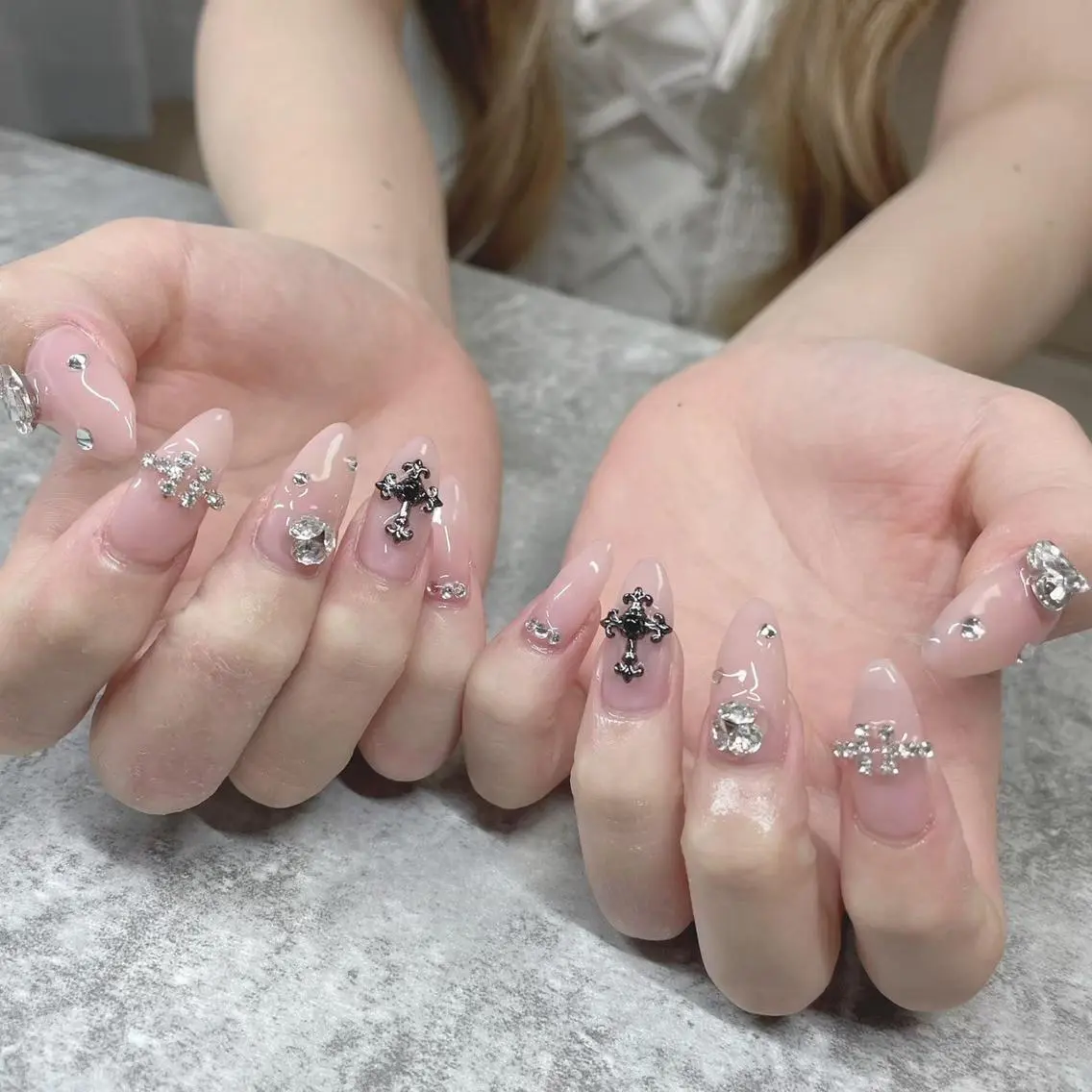 ネイル チークネイル 桜ネイル フラッシュネイル フレンチネイル ジェルネイル ハンドネイル YOSHIOKA船橋 フィルイン♡長さだしのネイルデザイン