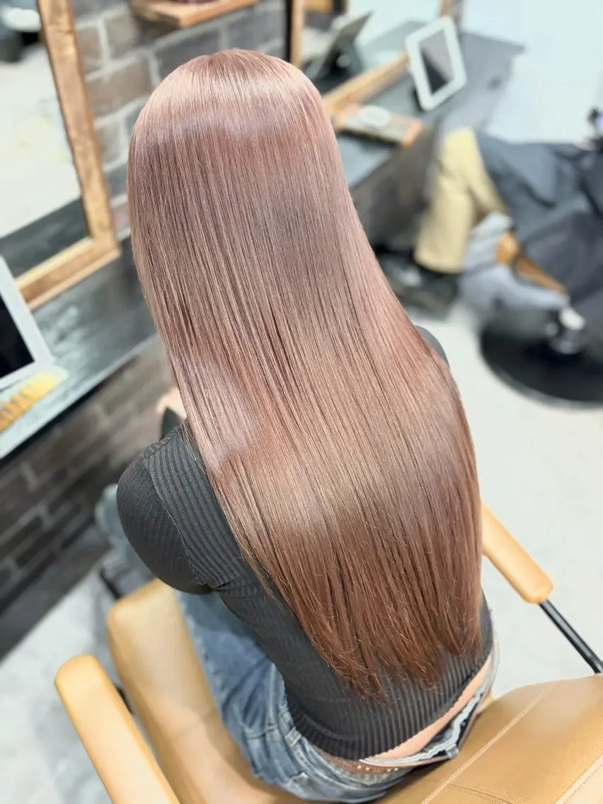 《U23》♡💭複雑履歴の方専用🌀【ケアブリーチ使用トリプルカラー(ブリーチ✖️2)+カラー+スチームトリートメント】の写真