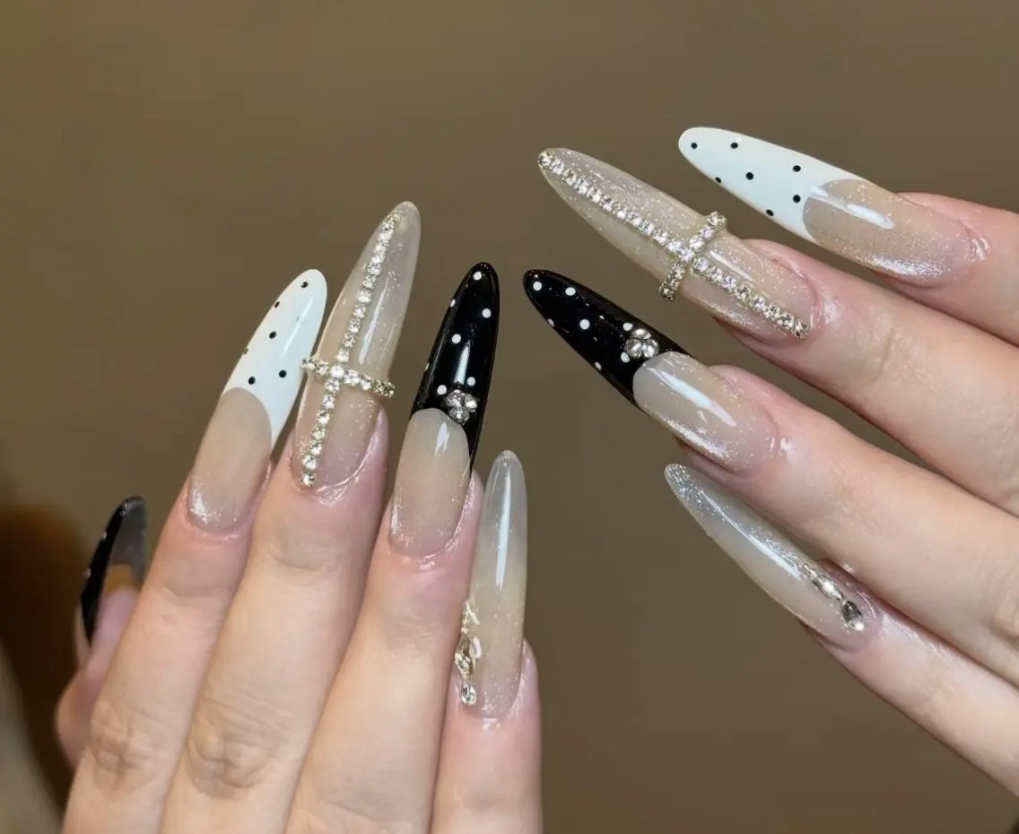 ネイル ハンドネイル TiTi Nail🫧のネイルデザイン
