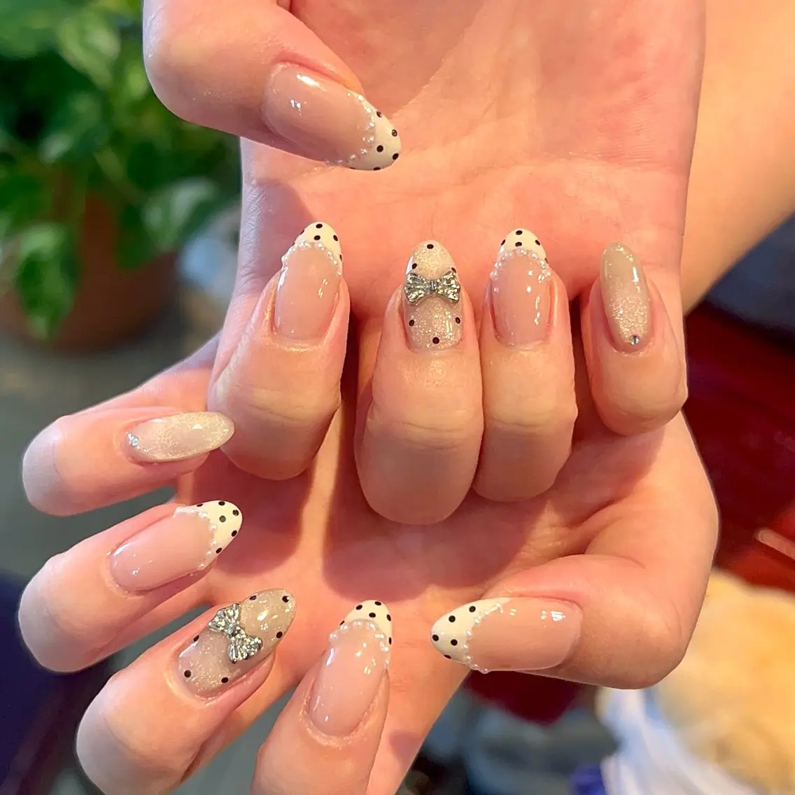 ネイル ドット フレンチネイル マグネットネイル ハンドネイル misaki🎀 coffret.のネイルデザイン