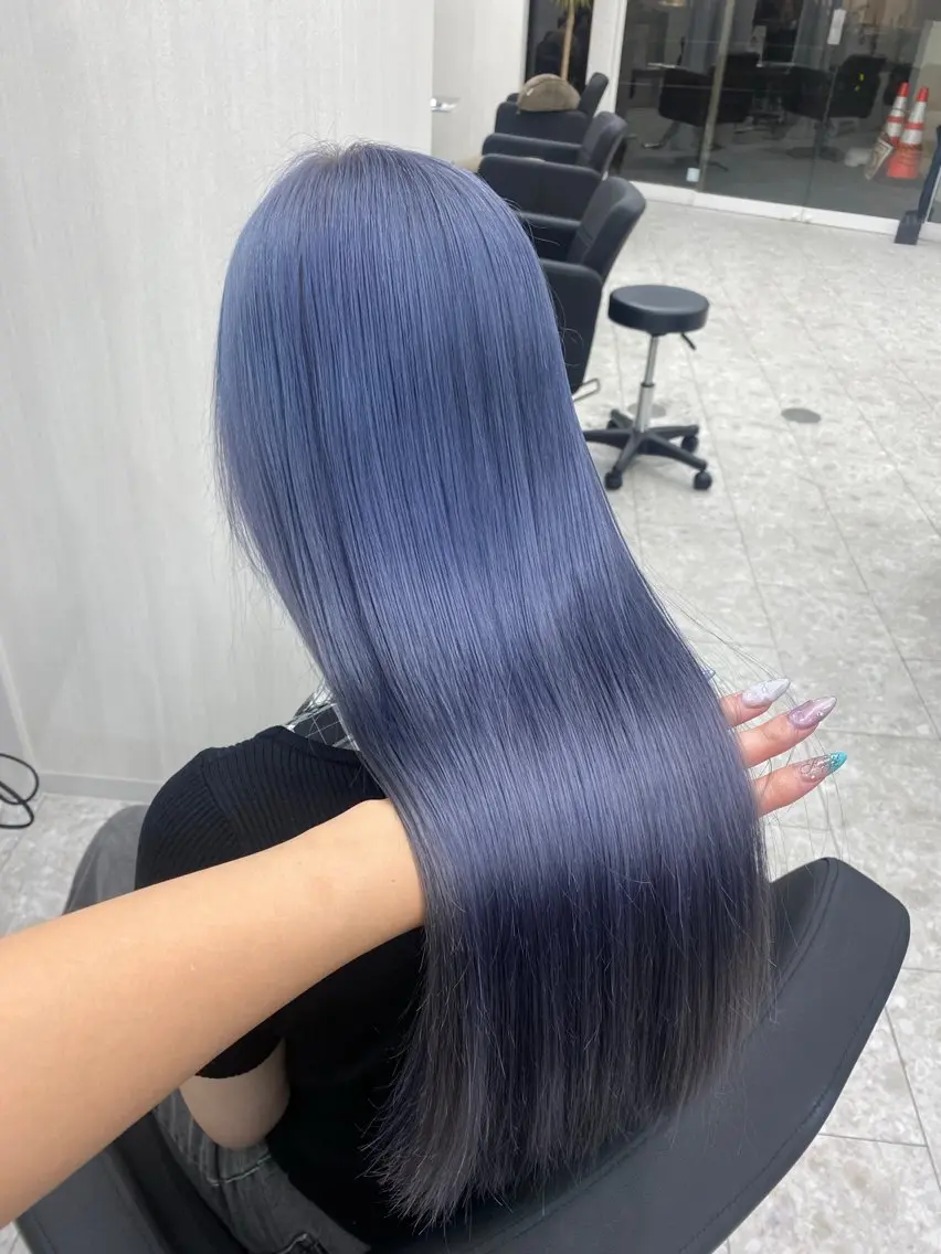 カラー 𝗮𝘆𝘂𝗺𝗶 /ハイトーン🎀のヘアスタイル