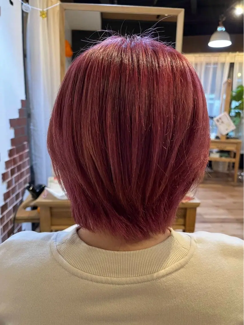 ショート ヘアカラー ブリーチ・カットモデ ル募集中🫧高口小春のヘアスタイル