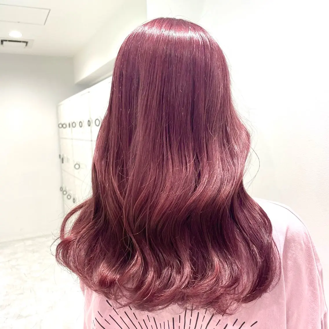 ロング 韓国風カラー 髪質改善 韓国風ヘア トリートメント ❤︎ワンホンガーリー なハイトーンヘア❤︎のヘアスタイル