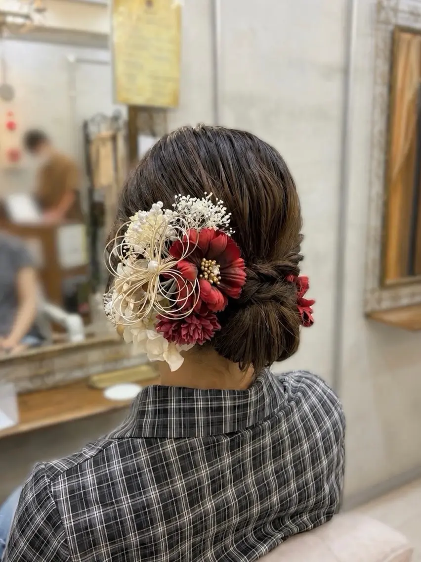 セミロング ヘアアレンジ ヘアセット 中村 優花のヘアスタイル