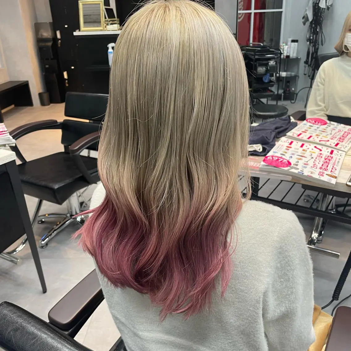 ロング ヘアカラー 🫧艶髪/ブリーチ 🐳honami🫧のヘアスタイル