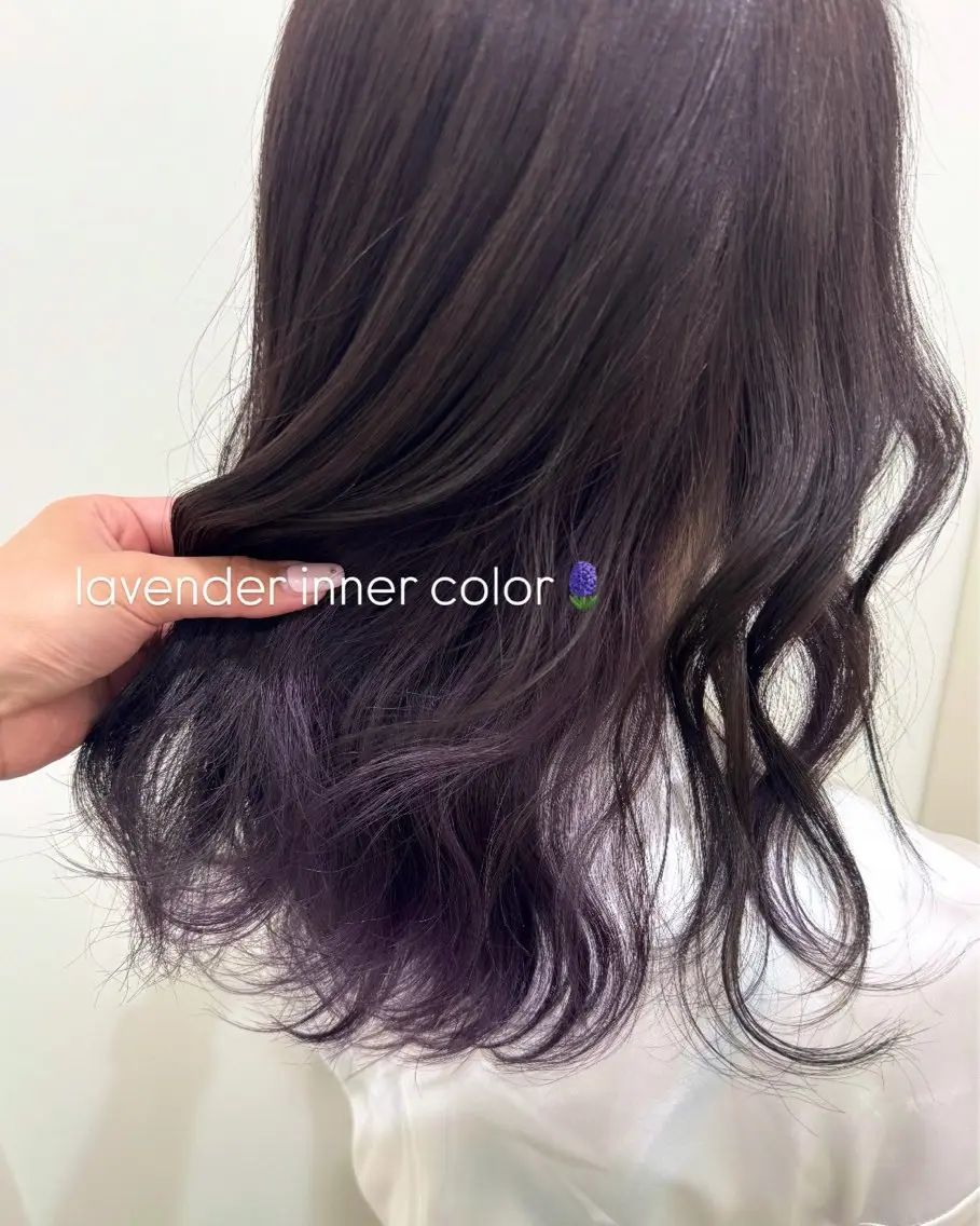 セミロング アッシュ ヘアカラー 尾崎 ひなののヘアスタイル