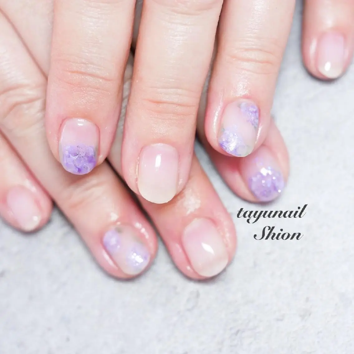 ネイル アートネイル ブルー フレンチネイル ジェルネイル グラデーション ネイルサロン 【たゆnail】のネイルデザイン