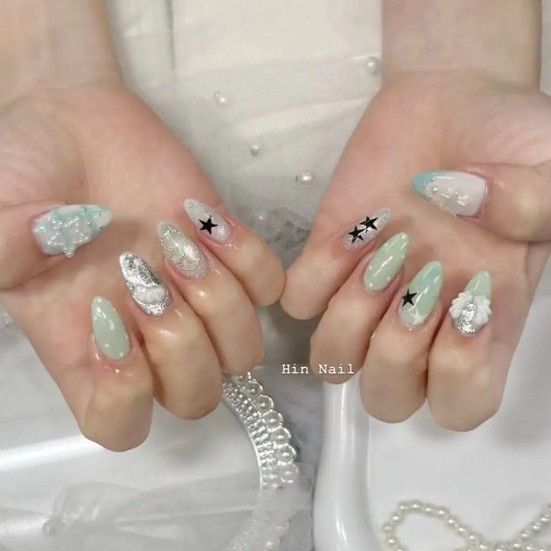 ネイル ハンドネイル Hin Nailのネイルデザイン