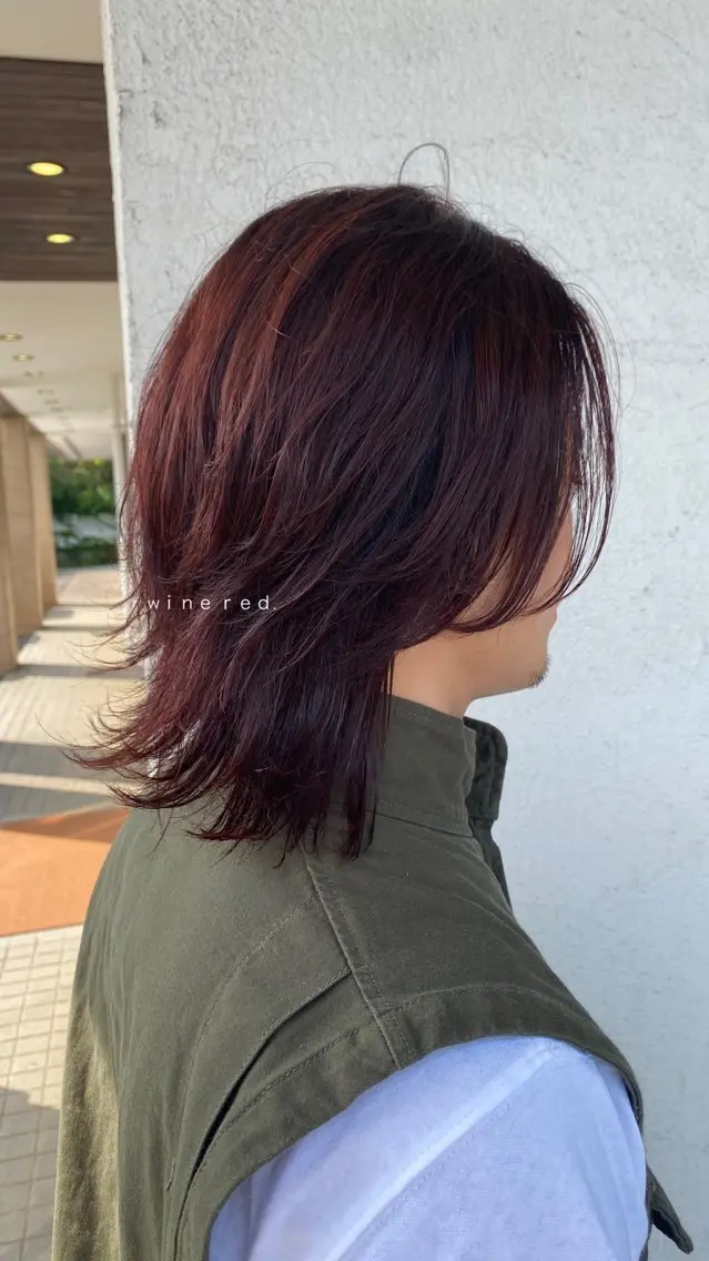 カラー メンズ スナハラ リョウカのヘアスタイル