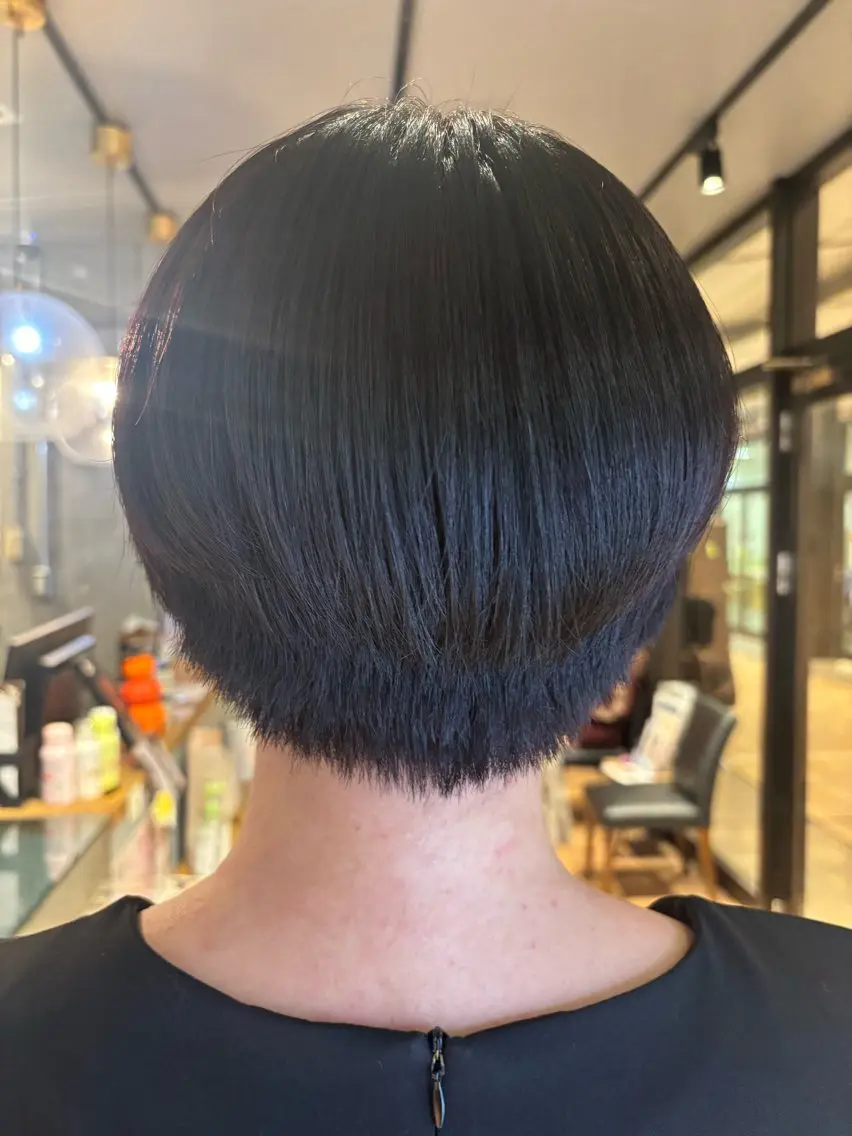 ショート カラー ショートヘア カット ヘアカラー トリートメント 🎀ワンレンボブ🎀 ワンカラー　あゆみのヘアスタイル