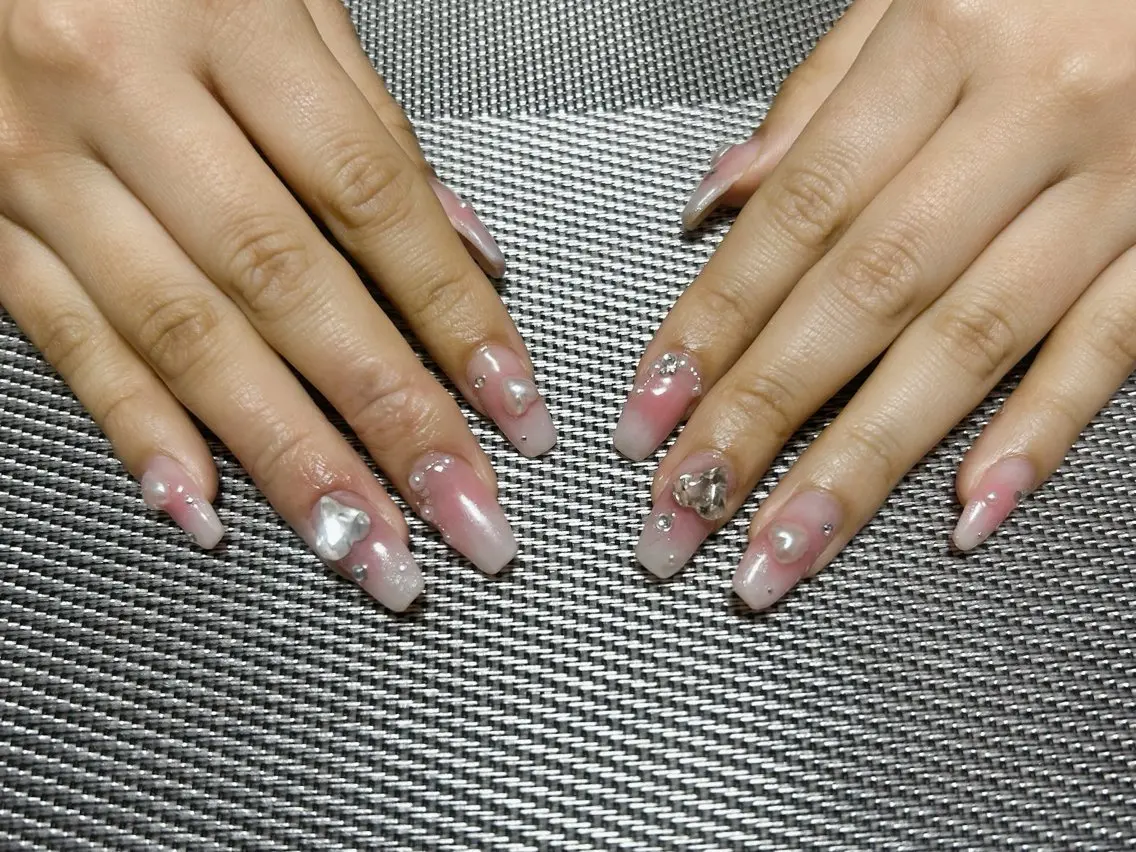 ネイル チークネイル ワンホンネイル ハンドネイル i nailのネイルデザイン