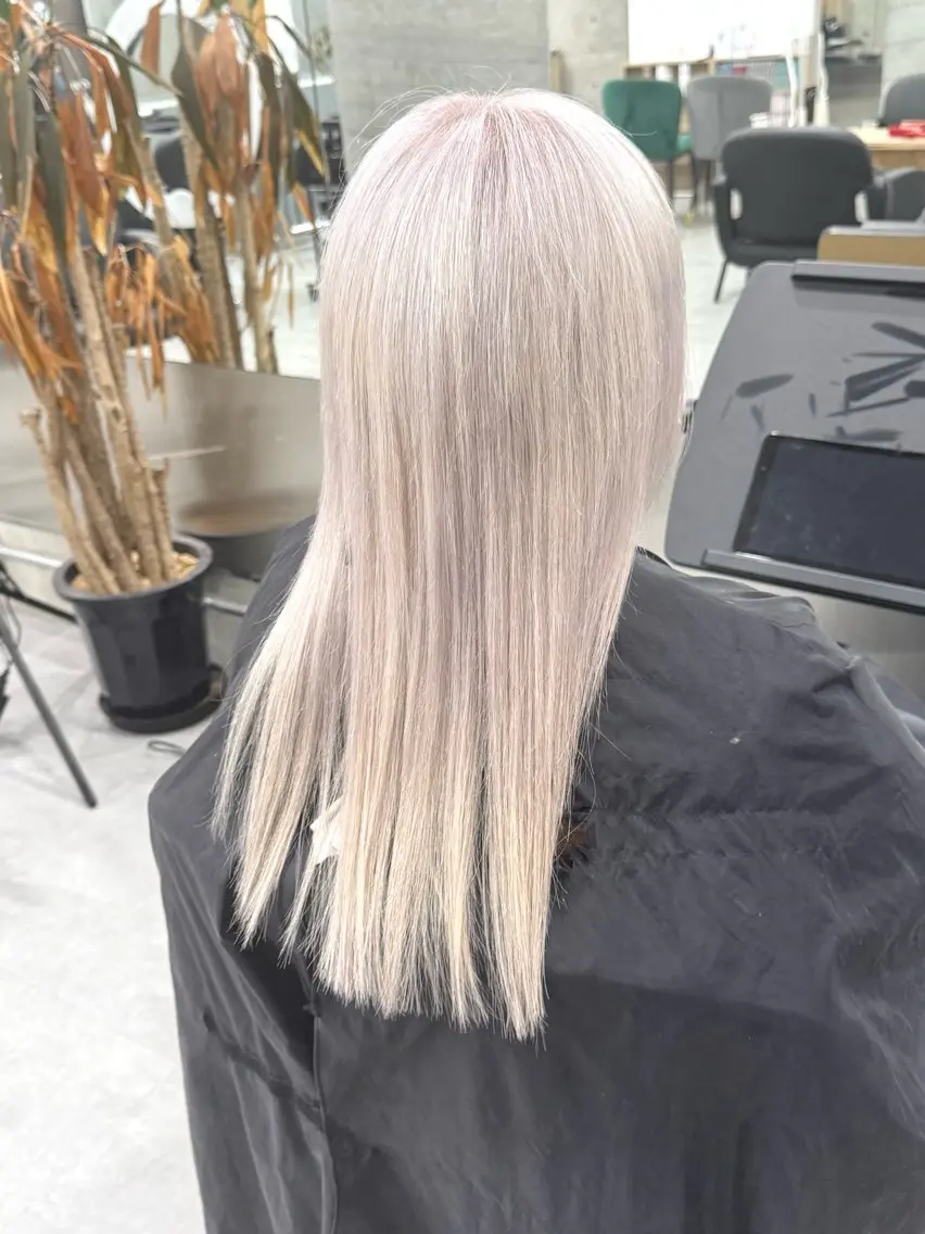 ロング カラー ブリーチ ヘアカラー トリートメント 艶髪✨ブリーチ職人 yasuのヘアスタイル