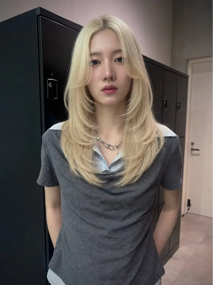 セミロング カラー ブリーチ ブロンド ホワイトブロンド 似合わせカット ハイトーン/ボブ/ リンのヘアスタイル